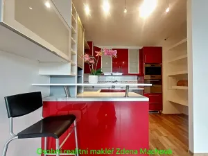 Pronájem bytu 3+kk, Praha - Háje, Brechtova, 67 m2