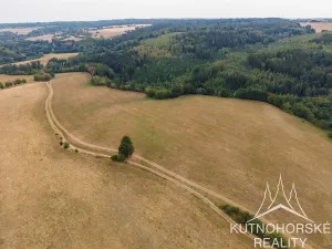 Prodej komerčního pozemku, Pertoltice, 51001 m2