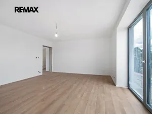 Prodej bytu 3+kk, Moravany, Květná, 103 m2