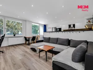 Prodej bytu 3+kk, Králův Dvůr, Pod Hájem, 76 m2