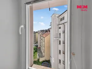 Prodej bytu 1+kk, Praha - Holešovice, U parního mlýna, 30 m2