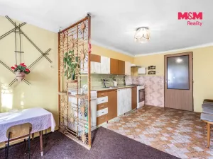 Prodej rodinného domu, Spomyšl, 350 m2
