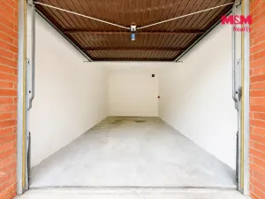 Pronájem garáže, Zlín, Nad Vývozem, 14 m2