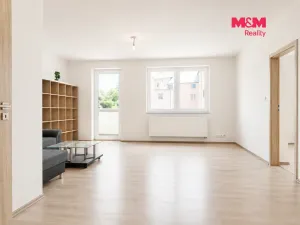 Prodej bytu 3+kk, Břežany II, 81 m2