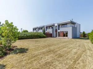 Prodej rodinného domu, Praha - Pitkovice, Lošáková, 162 m2