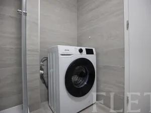 Pronájem bytu 1+kk, Praha - Hloubětín, Waltariho, 35 m2