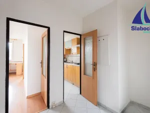 Pronájem bytu 3+1, Praha - Petrovice, Frostova, 78 m2