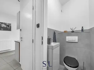 Prodej obchodního prostoru, Nový Bor, Česká, 325 m2