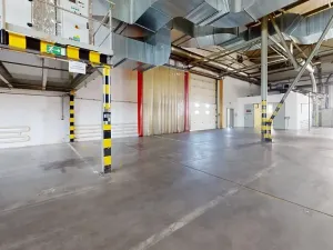 Pronájem skladu, Hradec Králové, Akademika Bedrny, 2586 m2