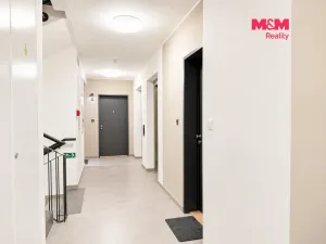 Pronájem bytu 2+kk, Praha - Vysočany, Pod Harfou, 42 m2