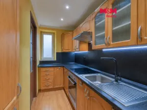 Prodej bytu 2+1, Ostrov, Jáchymovská, 56 m2