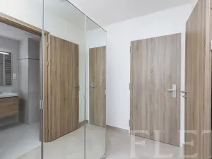 Pronájem bytu 1+kk, Praha - Háje, Výstavní, 33 m2