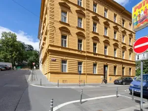 Pronájem komerční nemovitosti, Praha - Smíchov, Grafická, 29 m2