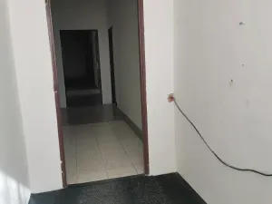 Pronájem obchodního prostoru, Hradec Králové, Vážní, 17 m2