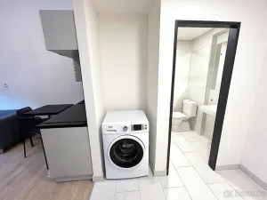 Pronájem bytu 1+kk, Praha - Radotín, Vrážská, 27 m2
