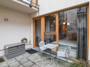 Pronájem bytu 1+kk, Praha - Žižkov, Štítného, 34 m2
