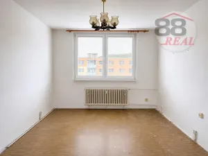 Prodej bytu 3+1, Klášterec nad Ohří, Školní, 64 m2