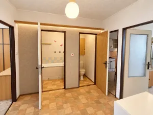 Prodej bytu 3+1, Praha - Modřany, Krouzova, 69 m2