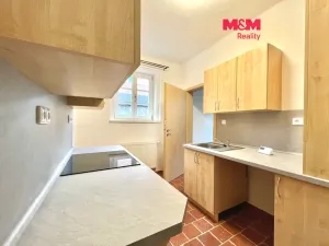 Pronájem bytu 2+1, Louny, Nerudova, 55 m2