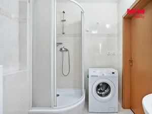 Prodej bytu 2+kk, Praha, Na břehu, 56 m2
