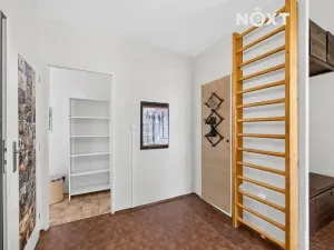 Prodej bytu 3+1, Praha - Chodov, Jarníkova, 76 m2
