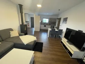 Pronájem rodinného domu, Střelské Hoštice, 90 m2