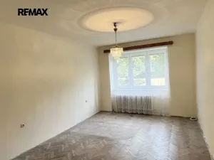 Pronájem bytu 2+1, Praha - Vršovice, Sámova, 70 m2