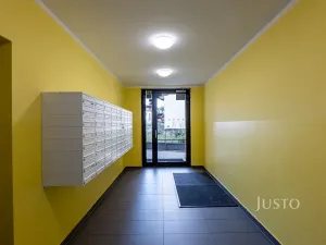 Pronájem bytu 2+kk, Praha - Modřany, Soukalova, 55 m2