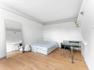 Pronájem bytu 1+1, Praha - Libeň, náměstí Na Balabence, 33 m2
