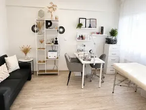 Pronájem obchodního prostoru, Praha - Žižkov, Husinecká, 18 m2