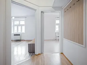 Pronájem bytu 2+kk, Praha - Žižkov, Biskupcova, 41 m2