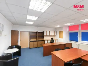 Pronájem výrobních prostor, Hradec Králové - Slatina, U Jednoty, 350 m2