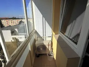 Pronájem bytu 1+1, Židlochovice, sídl. Družba, 34 m2