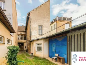 Prodej obchodního prostoru, Rakovník, Husovo náměstí, 622 m2