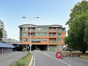 Pronájem bytu 2+kk, Praha - Hloubětín, Slévačská, 47 m2