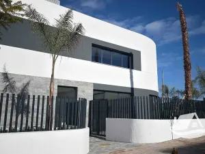 Prodej rodinného domu, Torrevieja, Španělsko, 99 m2