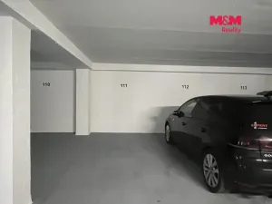 Pronájem garážového stání, Praha - Podolí, Pod Klaudiánkou, 15 m2