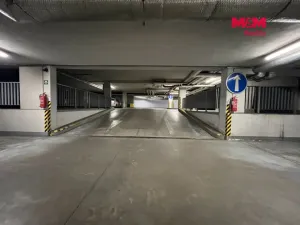 Pronájem garážového stání, Mladá Boleslav - Mladá Boleslav III, U Kasáren, 18 m2