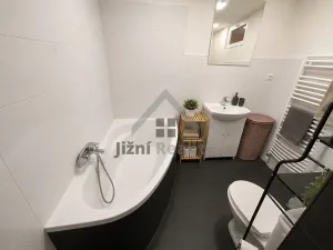 Prodej bytu 2+1, České Budějovice, J. Opletala, 66 m2