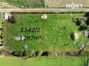 Prodej pozemku pro bydlení, Štěkeň, 1297 m2