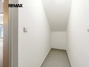 Pronájem kanceláře, Praha - Smíchov, Kováků, 103 m2
