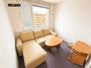 Pronájem bytu 2+kk, Kladno, Italská, 40 m2