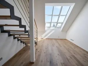 Prodej bytu 2+kk, Praha - Smíchov, 72 m2