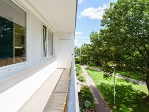 Prodej bytu 1+kk, Praha - Prosek, Veltruská, 33 m2