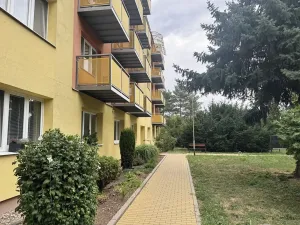 Pronájem bytu 1+1, Kyjov, Sídliště Zahradní, 36 m2