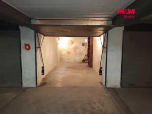 Pronájem garáže, Plzeň - Skvrňany, Vojanova, 17 m2