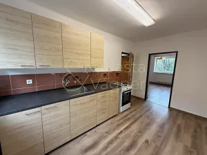 Pronájem bytu 2+1, Chrudim, Dr. Václava Peška, 56 m2