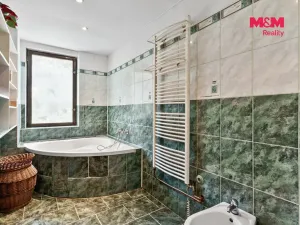 Prodej rodinného domu, Klokočí, 240 m2