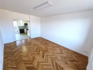 Prodej bytu 3+1, Brno, Tržní, 90 m2