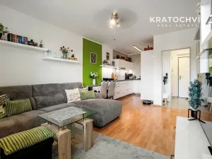 Prodej bytu 2+kk, Jesenice, Na Okruhu, 42 m2